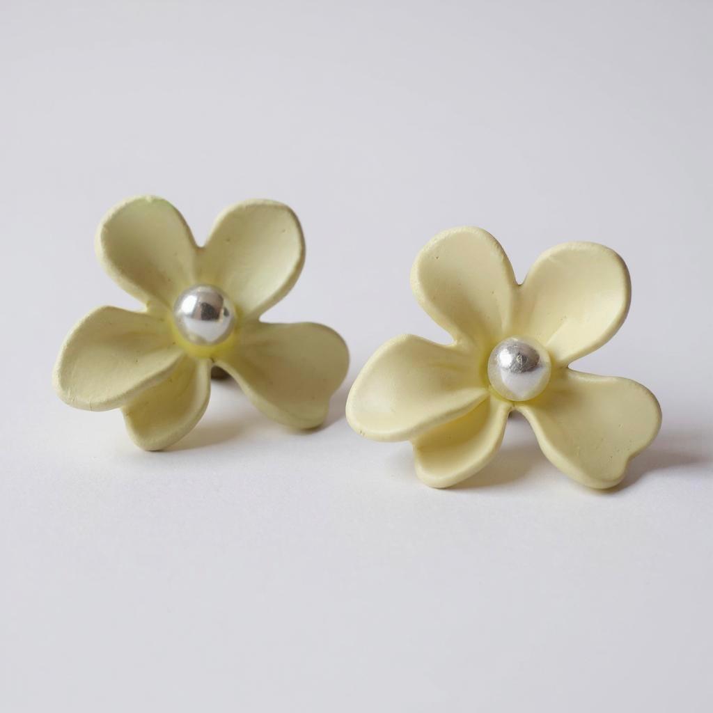 Aretes
