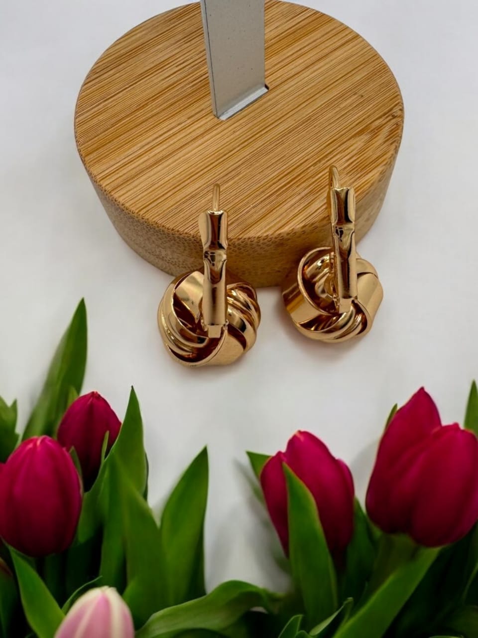 Aretes