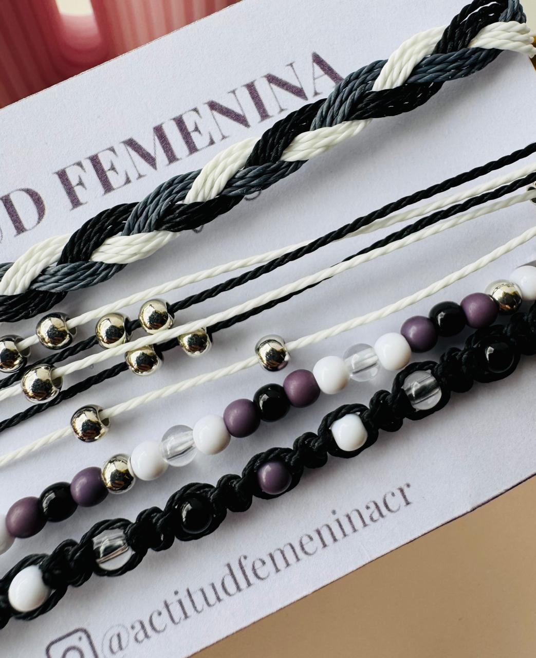 Pulseras
