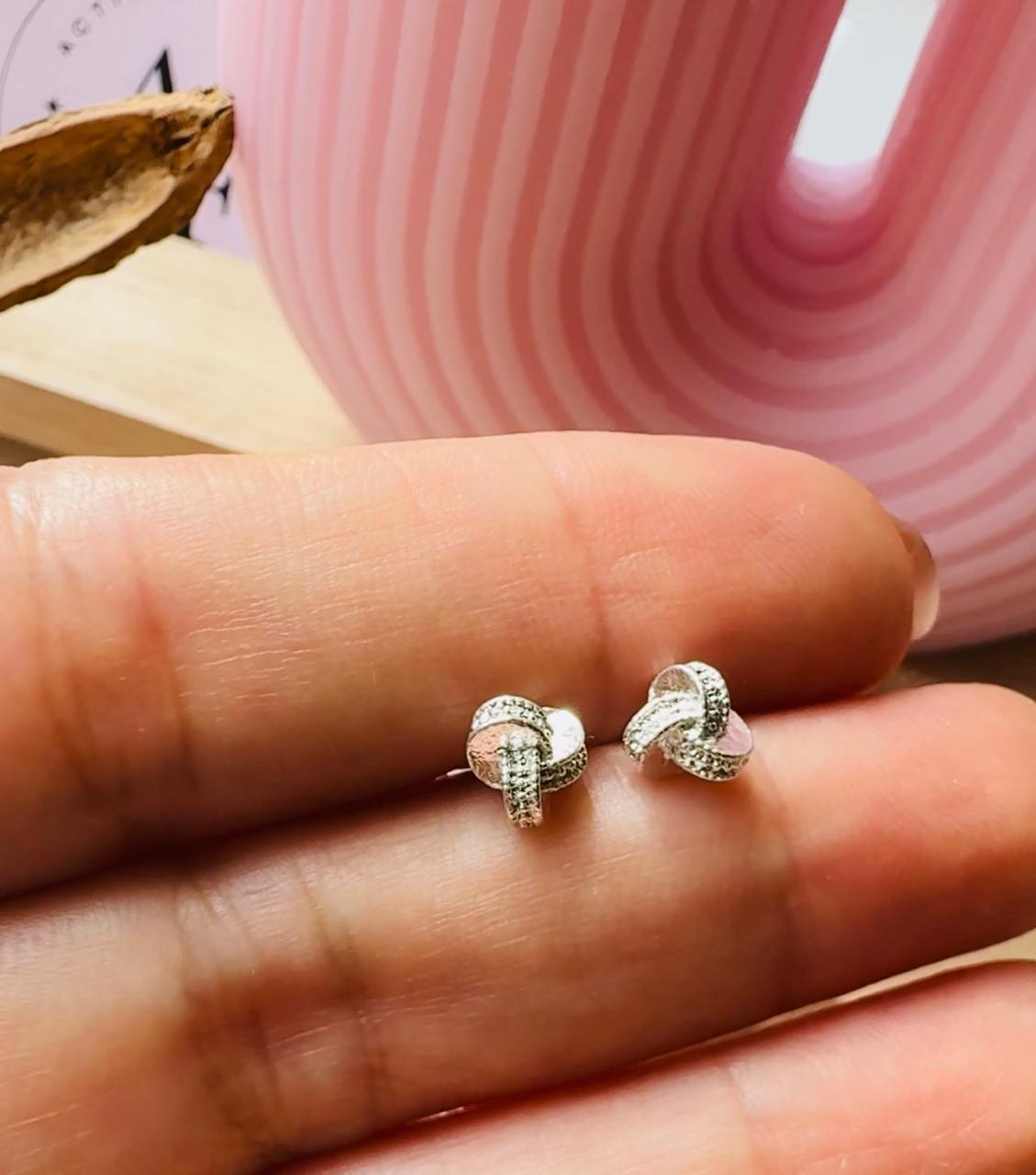 Aretes