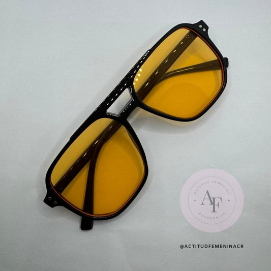 Lentes (Disponible en tres colores)