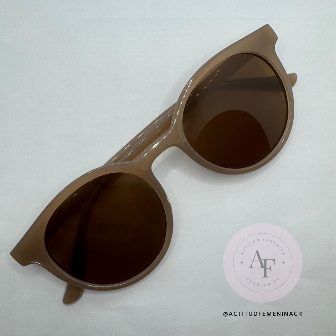 Lentes (Disponible en tres colores)