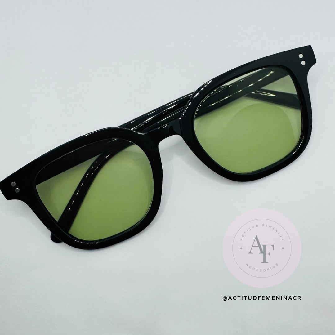 Lentes (Disponible en seis colores)