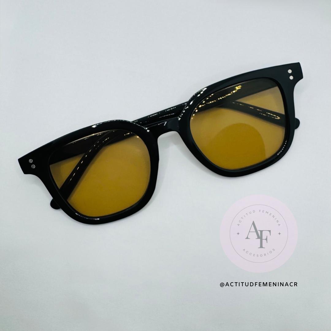 Lentes (Disponible en seis colores)