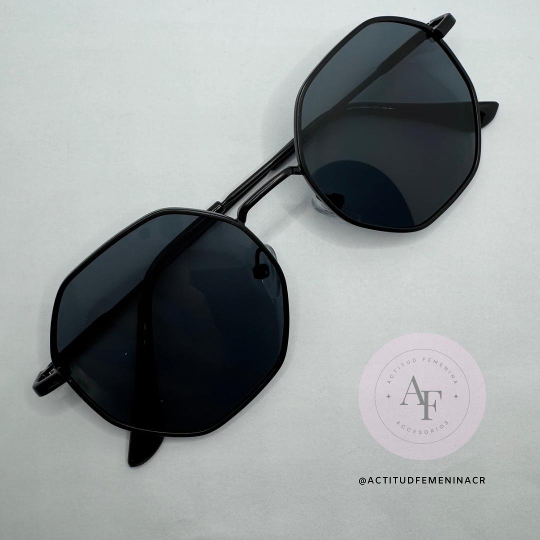 Lentes (Disponible en tres colores)